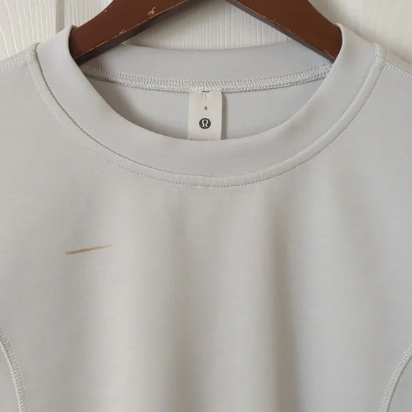 Lululemon Softstreme Cropped Gathered Waist Short Sleeve T-shirt Light Vapor 4 - Picture 2 of 10